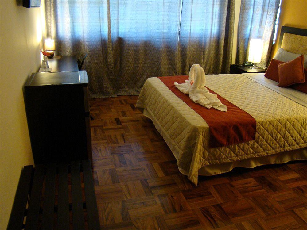 Hotel Portal Colonial San José Buitenkant foto