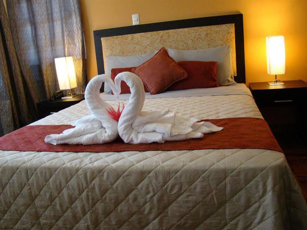Hotel Portal Colonial San José Buitenkant foto